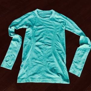 Lululemon Swiftly Tech long sleeve shirt